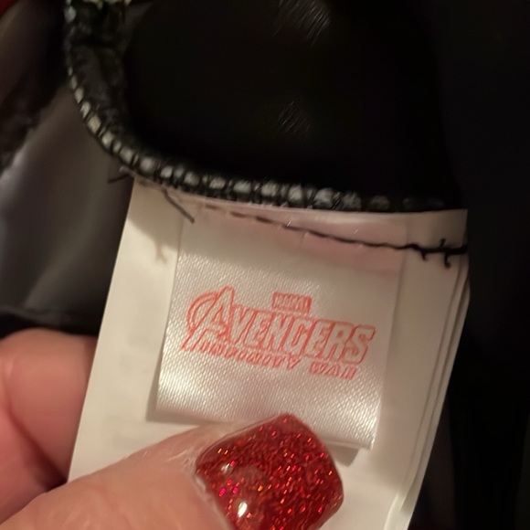 GAMORA WOMAN’S LARGE 1 piece with boots as seen above.100% Polyester. - Picture 6 of 8